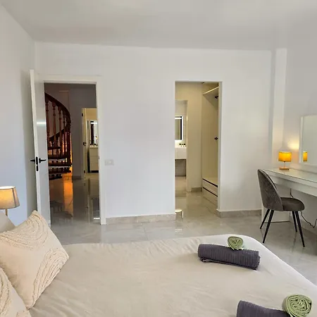 Katara By Helloapartments Villa *